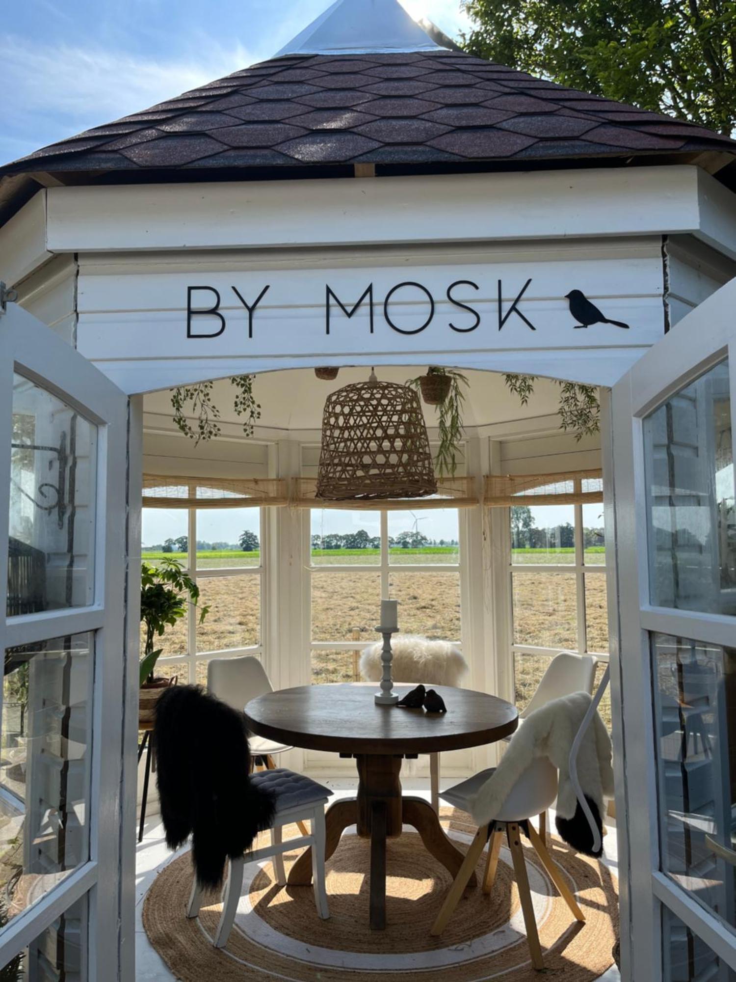 By Mosk Bed & Breakfast Engelum ภายนอก รูปภาพ